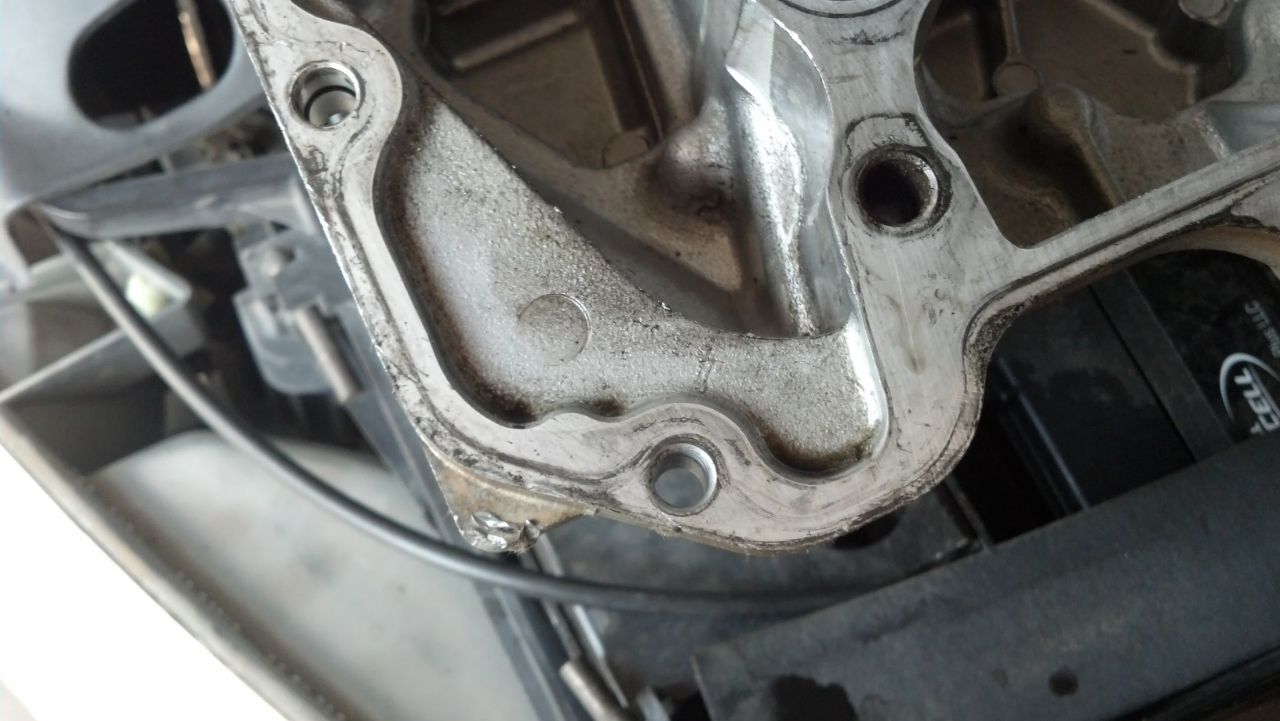 D/S valve cover leak after head gasket change on LLY Chevy and GMC